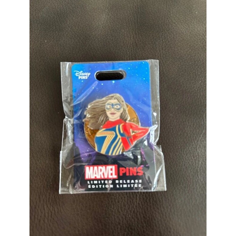 Disney Pins Ms. Marvel Limited Release NWT